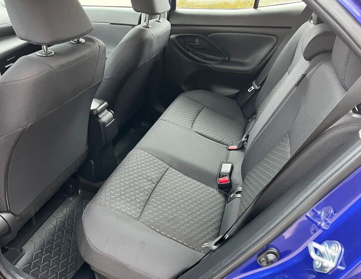 Toyota Yaris Cross 15