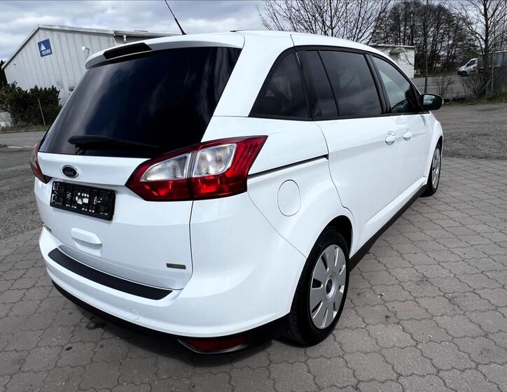 Ford Grand C-MAX 9