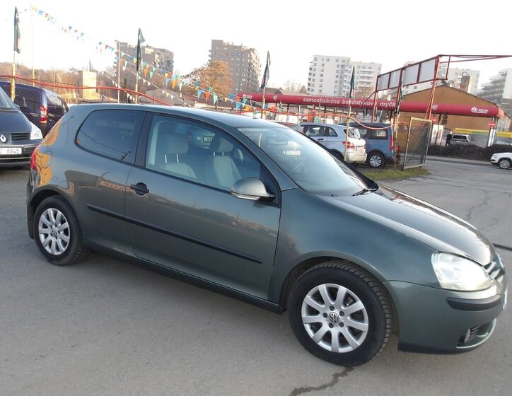 Volkswagen Golf Hatchback 1,6 l 85 kw