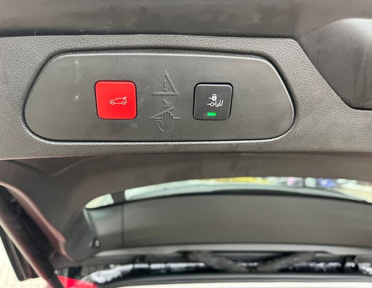 Opel Grandland SUV 1,2 l 96 kw