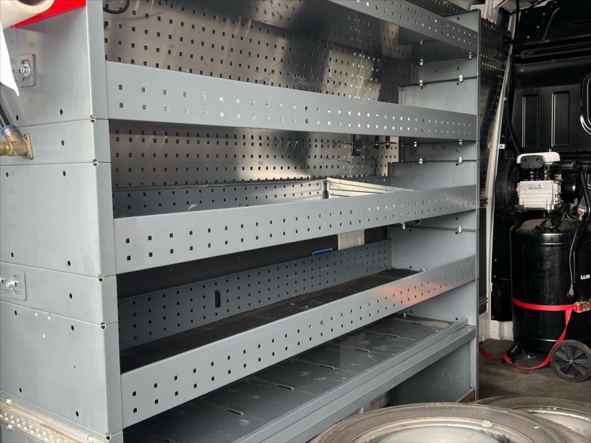 Volkswagen Crafter Skříň 2,0 l 103 kw