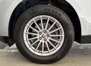 Jaguar F-Pace SUV / Terénní 2,0 l 132 kw