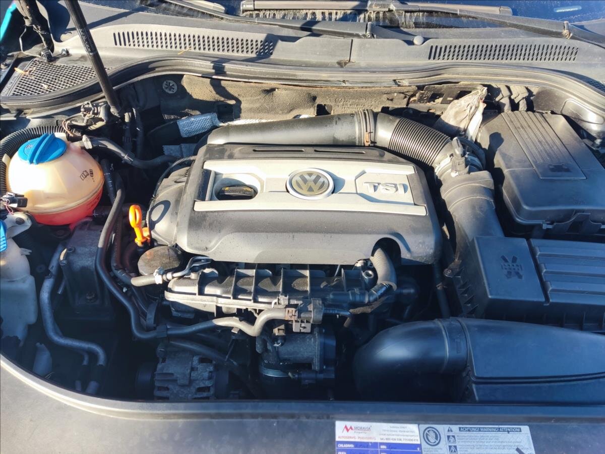 Volkswagen Passat CC Sedan 2,0 l 147 kw