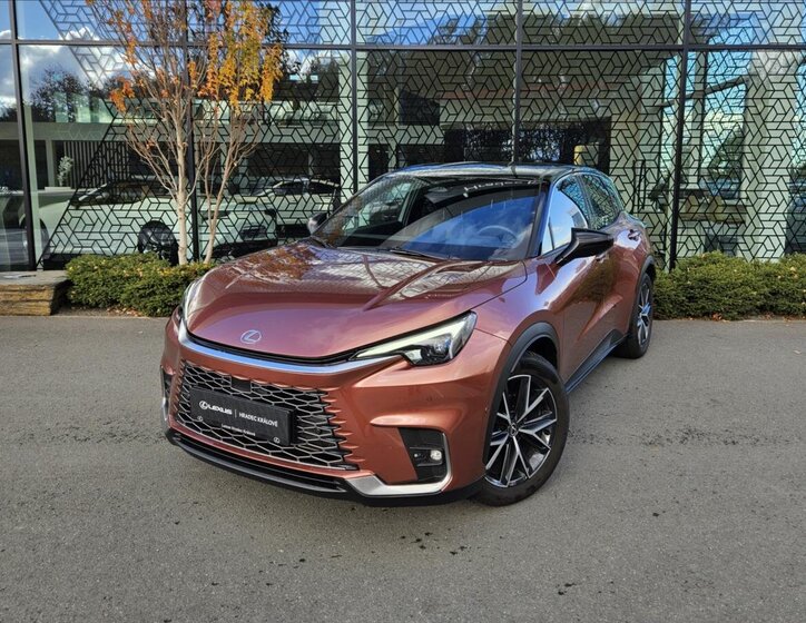 Lexus LBX Kombi 1,5 l 99 kw