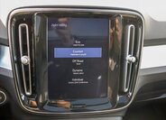 Volvo XC40 SUV / Terénní 2,0 l 140 kw