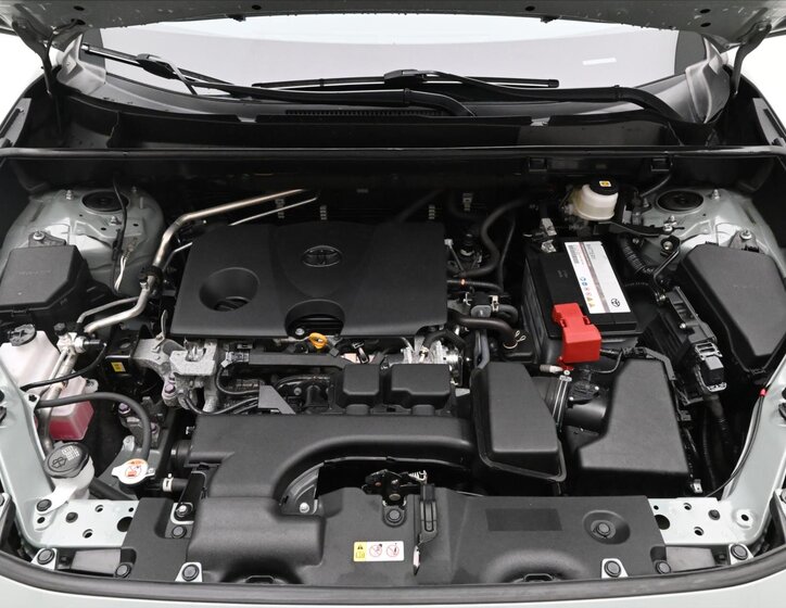 Toyota RAV4 SUV 2,0 l 129 kw