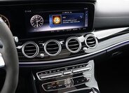 Mercedes-Benz Třídy E 32