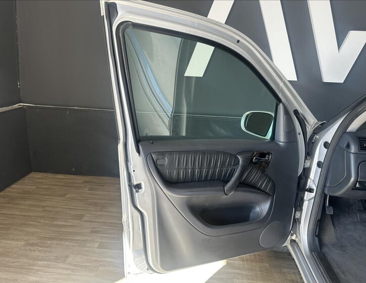 Mercedes-Benz Třídy M SUV 2,7 l 120 kw