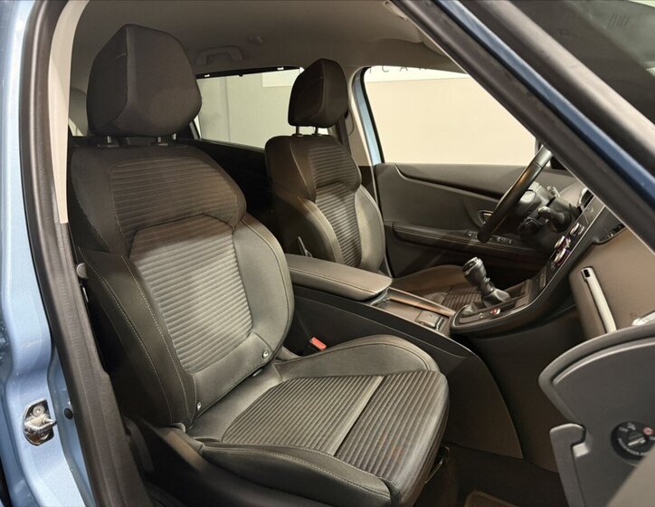 Renault Scénic MPV 1,2 l 85 kw