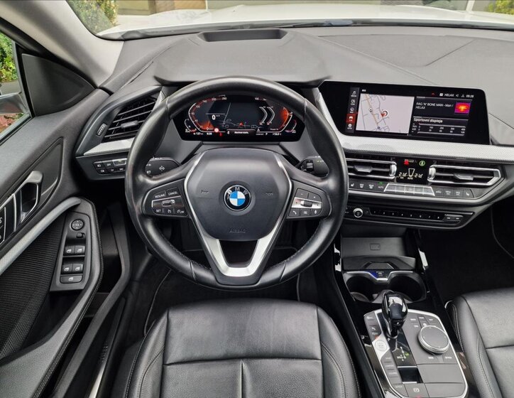 BMW Řada 2 12