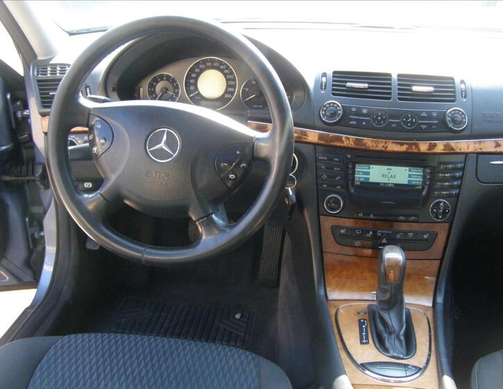 Mercedes-Benz Třídy E 17