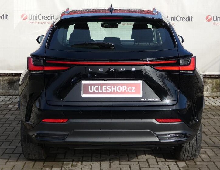 Lexus NX 350h SUV / Terénní 2,5 l 140 kw