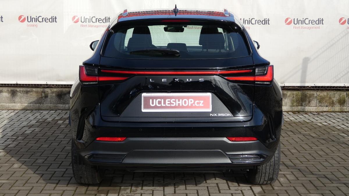 Lexus NX 350h SUV / Terénní 2,5 l 140 kw