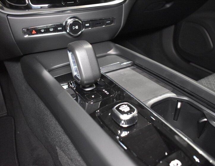 Volvo V60 Kombi 2,0 l 145 kw