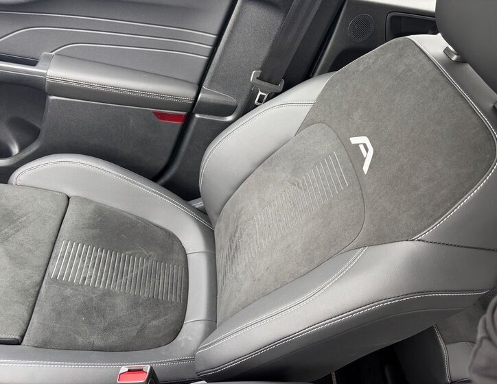 Ford Kuga SUV / Terénní 2,5 l 178 kw