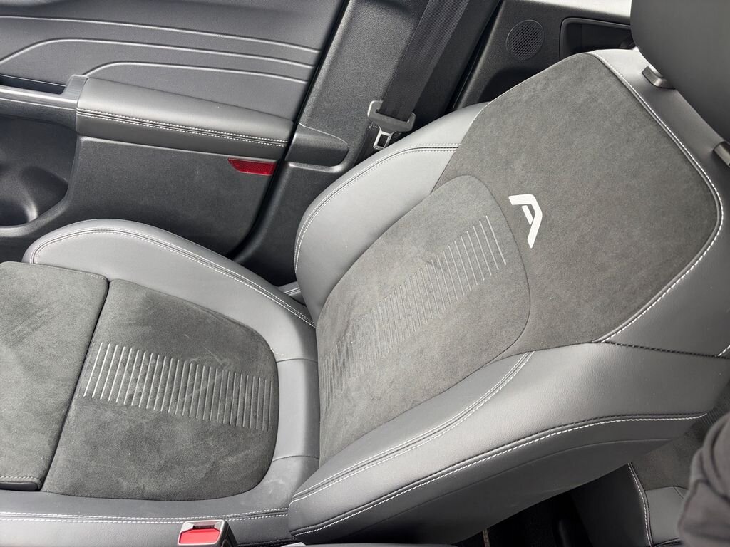 Ford Kuga SUV / Terénní 2,5 l 178 kw