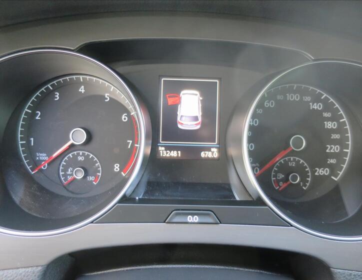 Volkswagen Golf Sportsvan 9