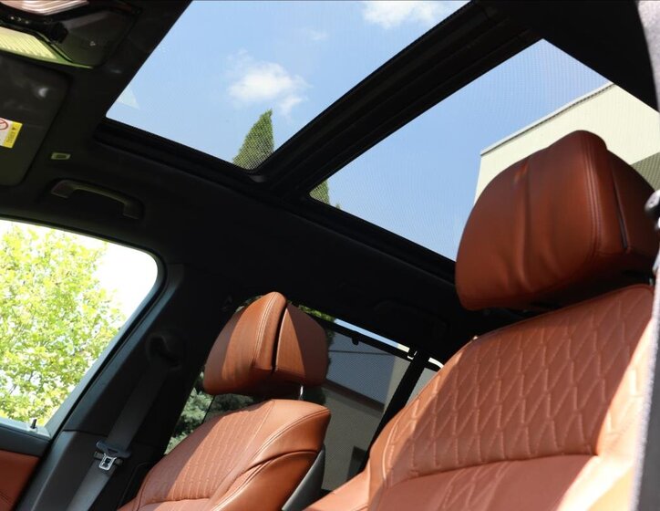 BMW X5 Kombi 3,0 l 290 kw