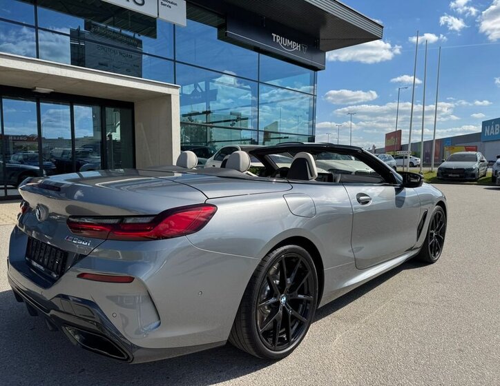 BMW Řada 8 Kabriolet 4,4 l 390 kw