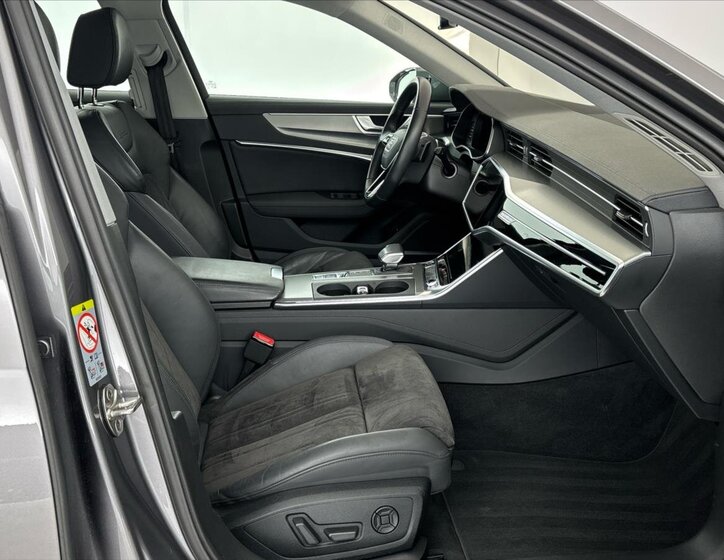 Audi A6 Allroad Kombi 3,0 l 253 kw