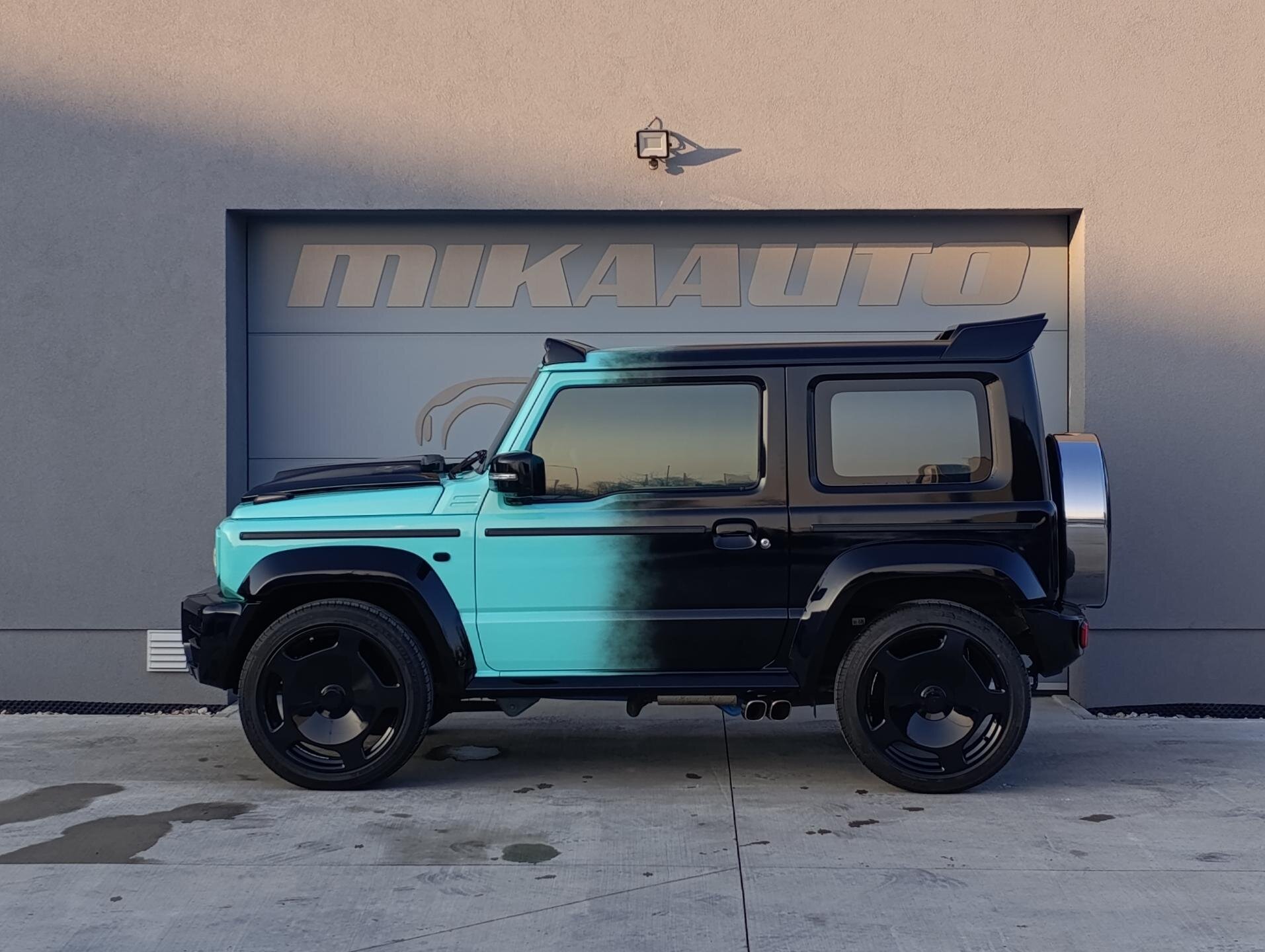 Suzuki Jimny SUV 1,5 l 75 kw