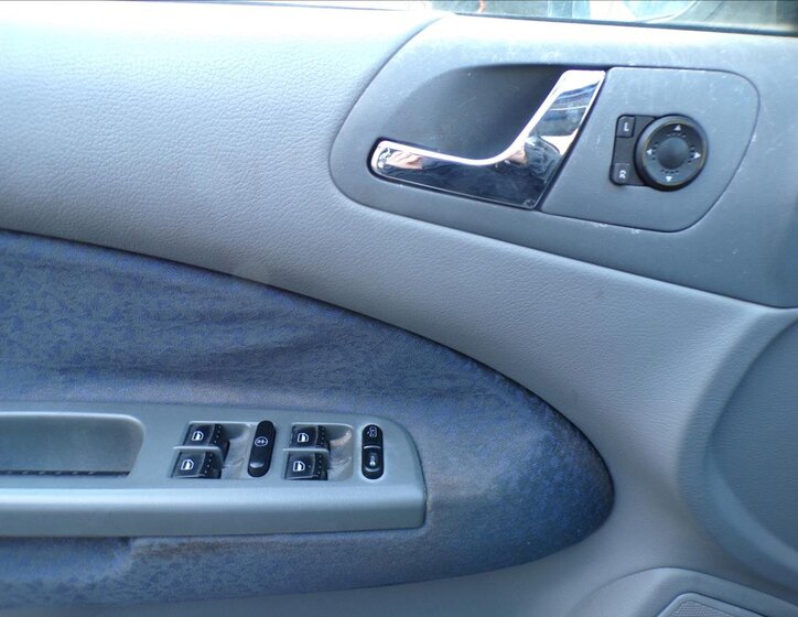 Škoda Octavia Hatchback 1,6 l 55 kw