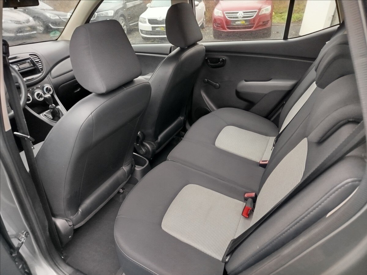 Hyundai i10 Hatchback 1,1 l 49 kw