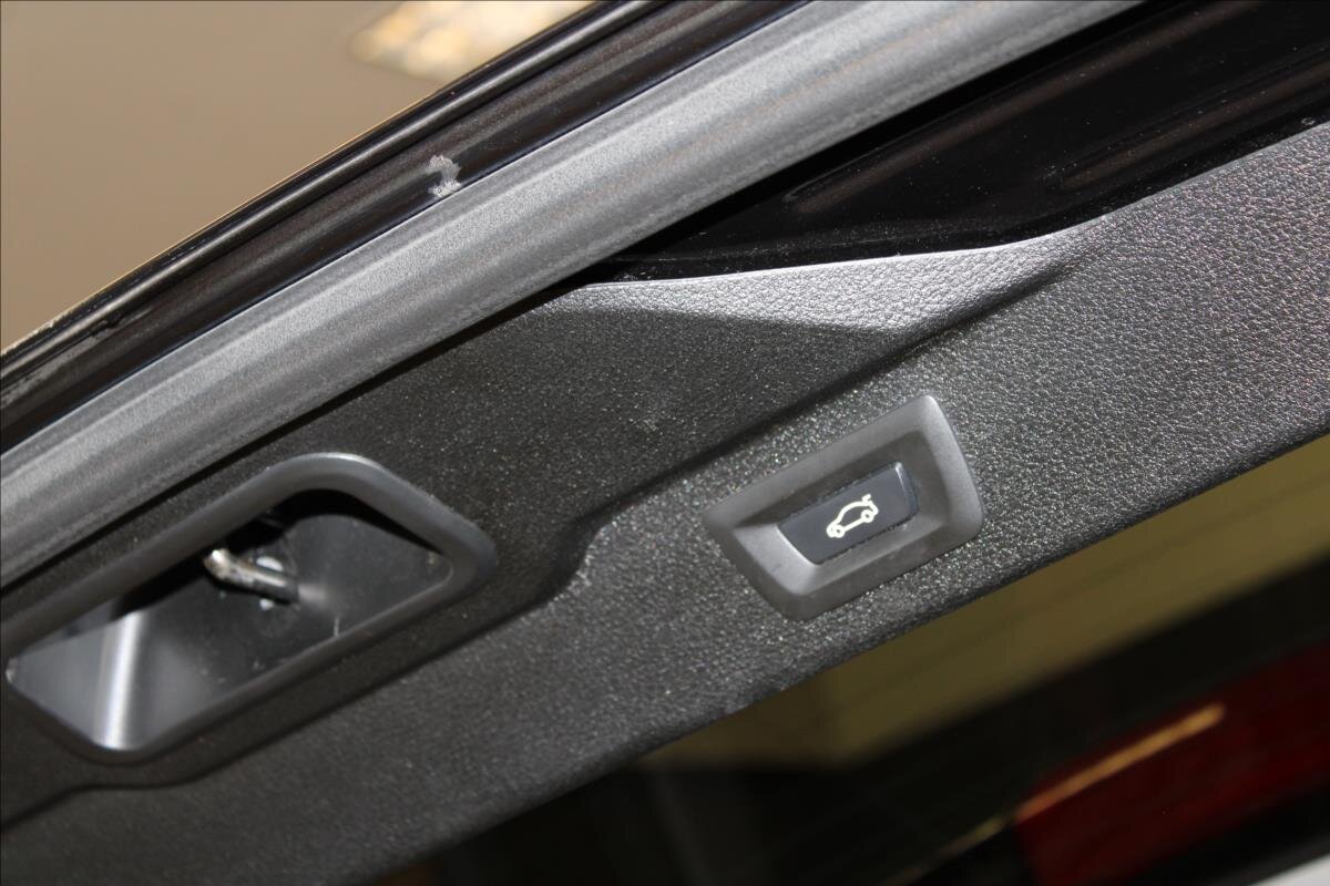 BMW X5 SUV / Terénní 3,0 l 190 kw