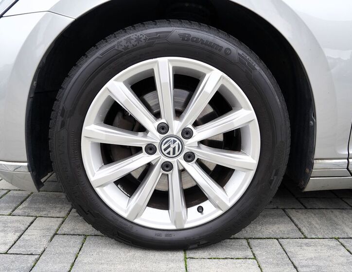 Volkswagen Passat 48