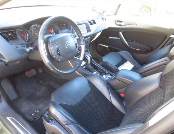 Citroën C5 Sedan / Limuzína 2,0 l 103 kw