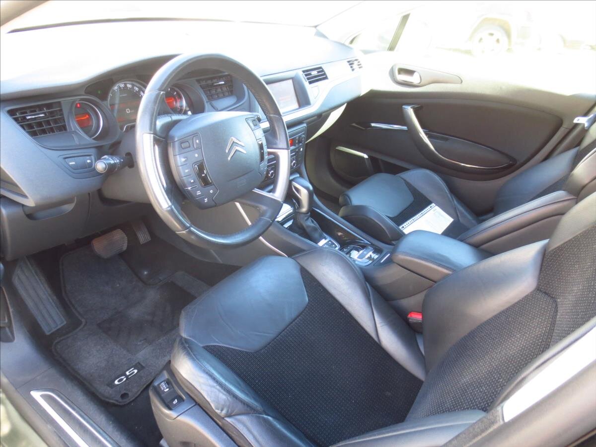 Citroën C5 Sedan / Limuzína 2,0 l 103 kw