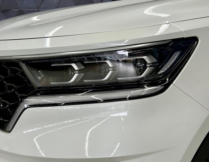 KIA Sorento SUV / Terénní 1,6 l 176 kw