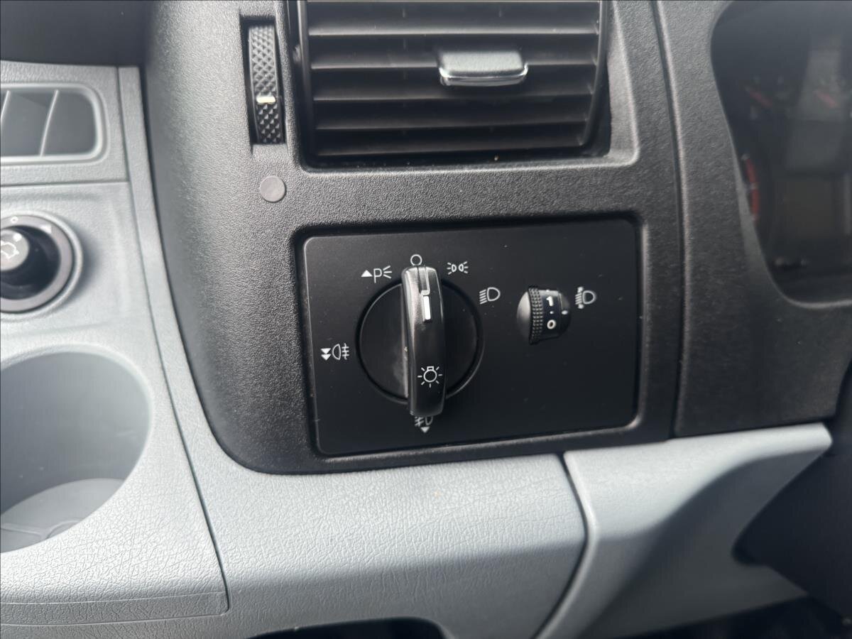 Ford Transit Skříň 2,2 l 114 kw