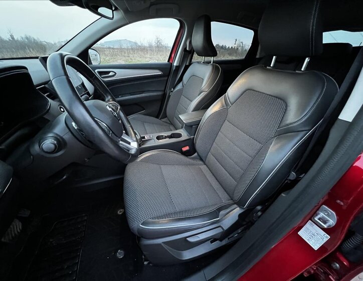 Renault Arkana SUV / Terénní 1,3 l 103 kw