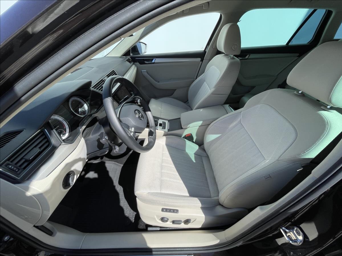 Škoda Superb Kombi 2,0 l 110 kw