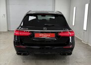 Mercedes-Benz Třídy E 5