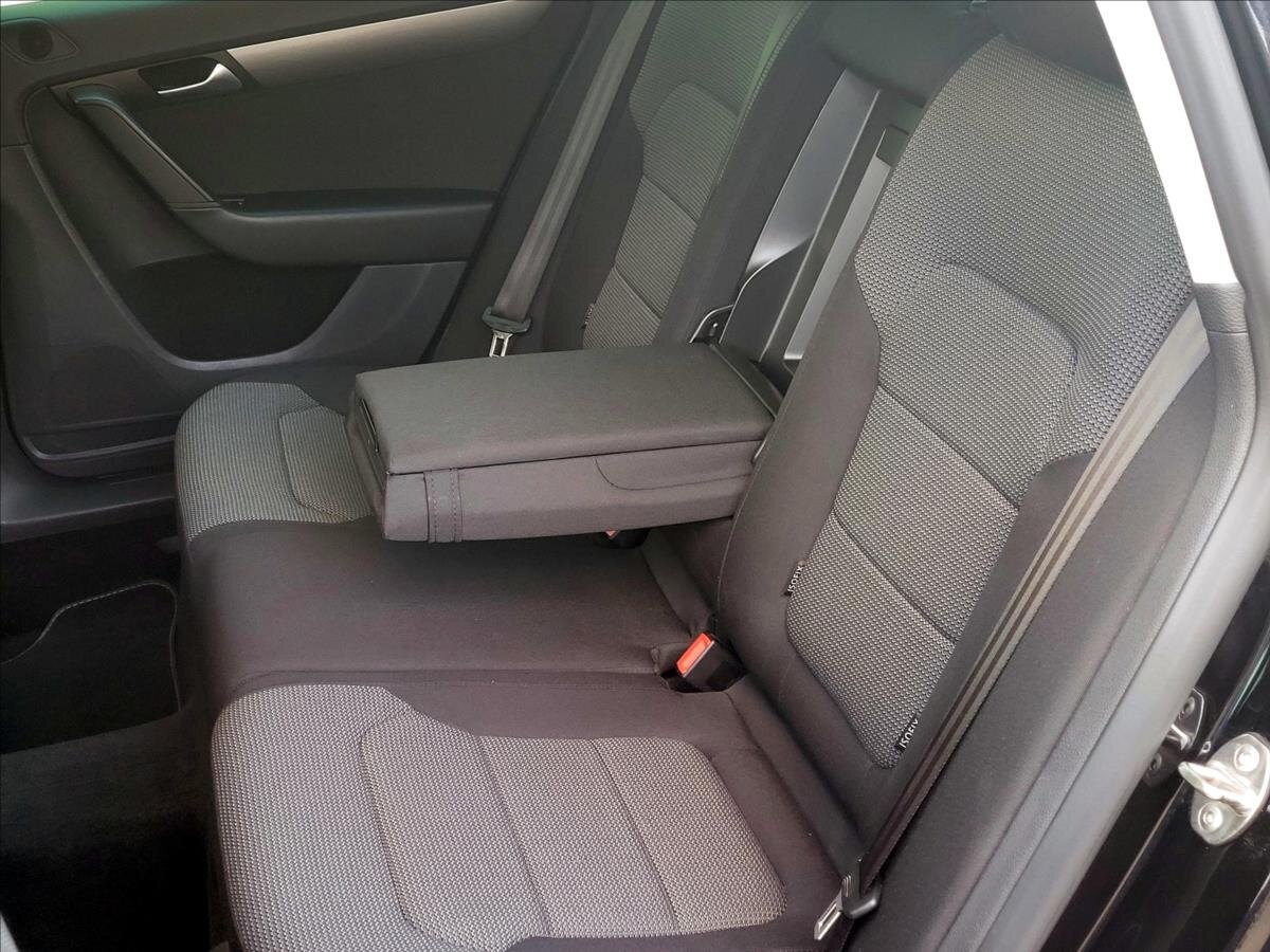 Volkswagen Passat Kombi 1,4 l 90 kw