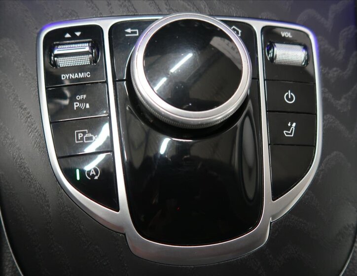 Mercedes-Benz Třídy E Kombi 2,0 l 135 kw