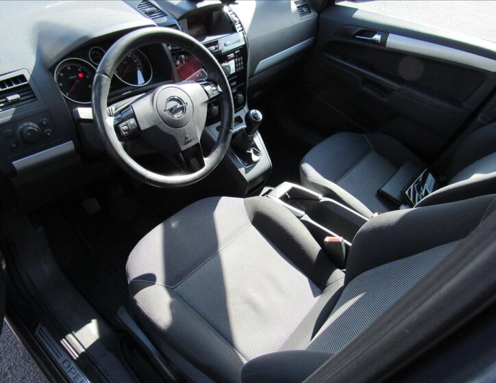 Opel Zafira Kombi 1,7 l 81 kw