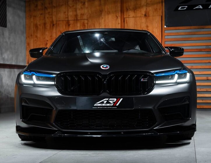 BMW M5 Sedan / Limuzína 4,4 l 460 kw