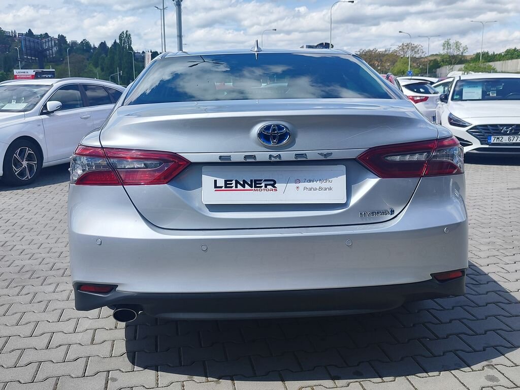 Toyota Camry Sedan / Limuzína 2,5 l 160 kw