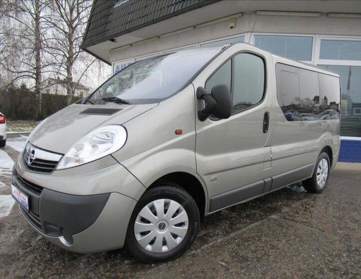 Opel Vivaro Ostatní 2,5 l 84 kw