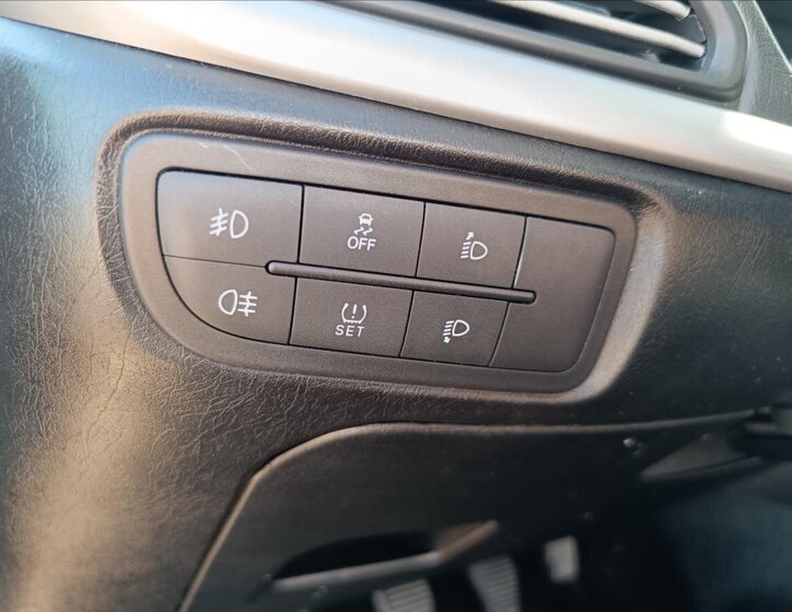 Fiat Tipo Sedan / Limuzína 1,4 l 70 kw