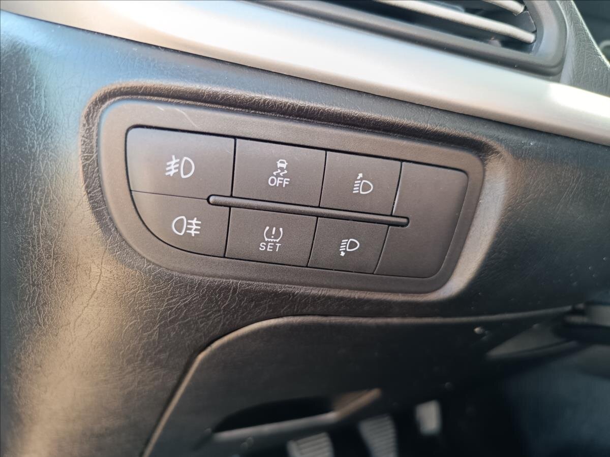 Fiat Tipo Sedan / Limuzína 1,4 l 70 kw