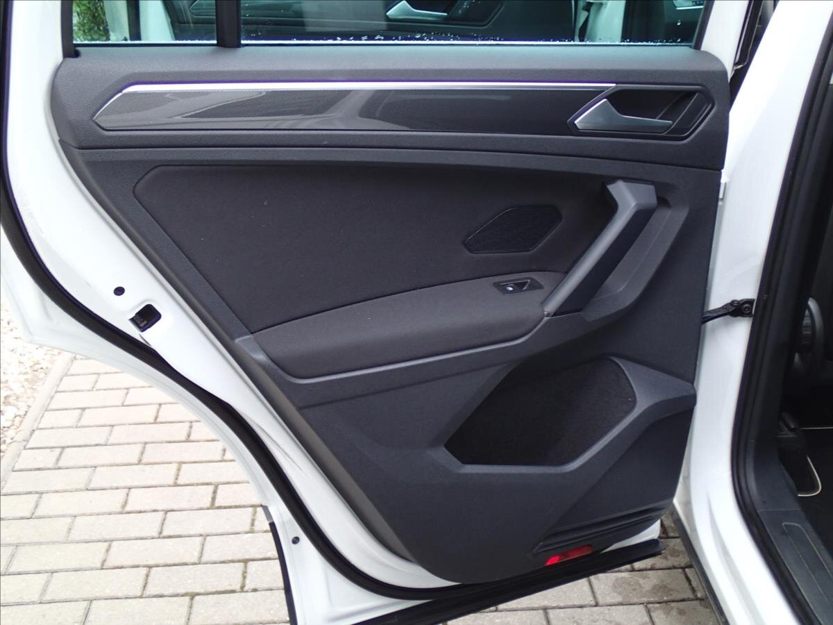 Volkswagen Tiguan SUV / Terénní 2,0 l 110 kw