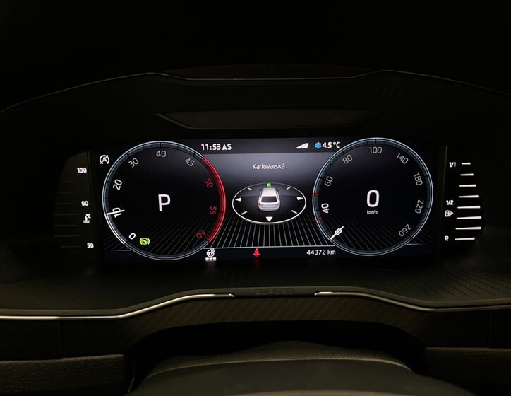 Škoda Superb Kombi 2,0 l 147 kw