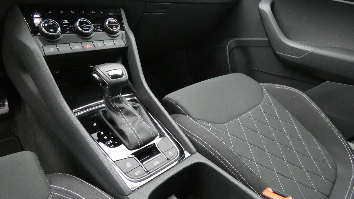 Škoda Karoq SUV / Terénní 1,5 l 110 kw