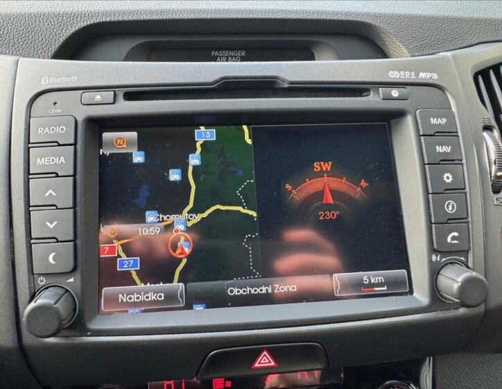 KIA Sportage SUV 2,0 l 120 kw