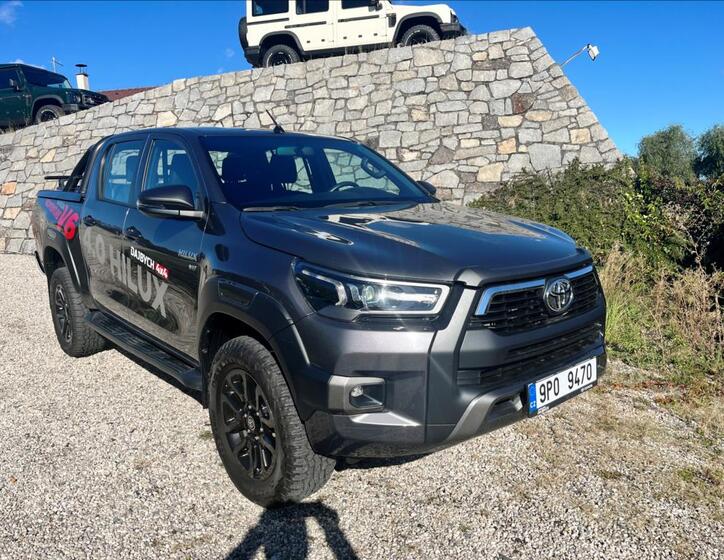 Toyota Hilux 1