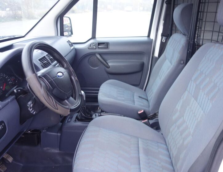 Ford Transit Connect 13